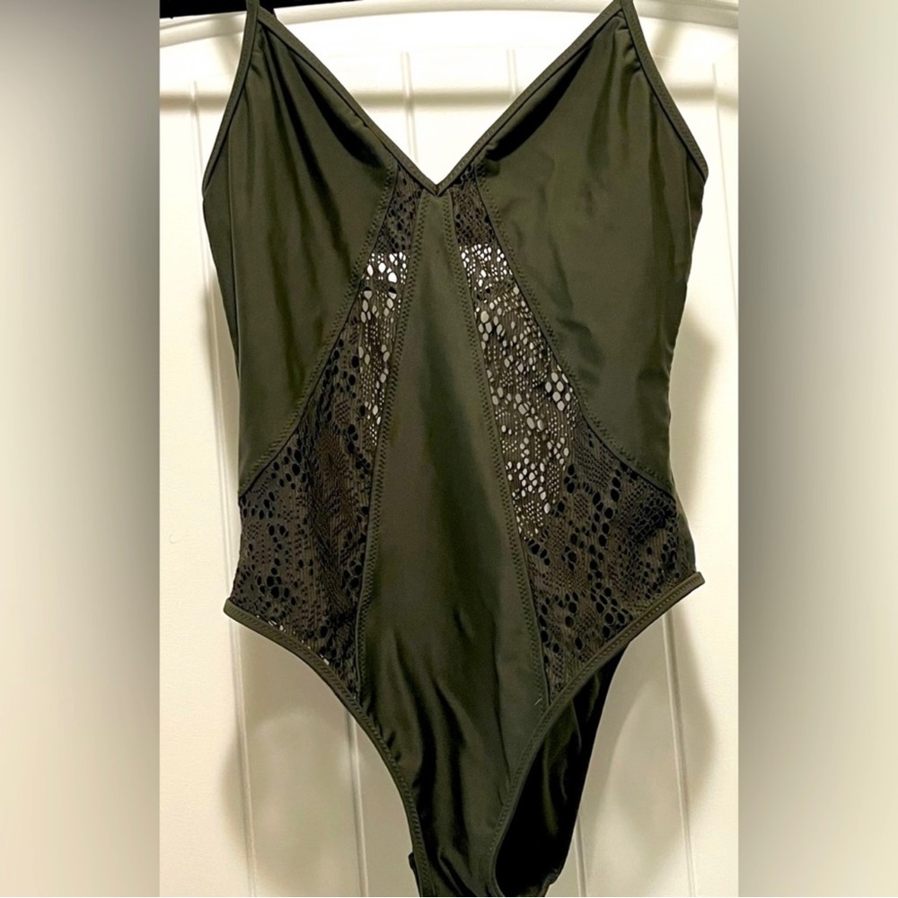 Mossimo Medium Sized Swimming Suit